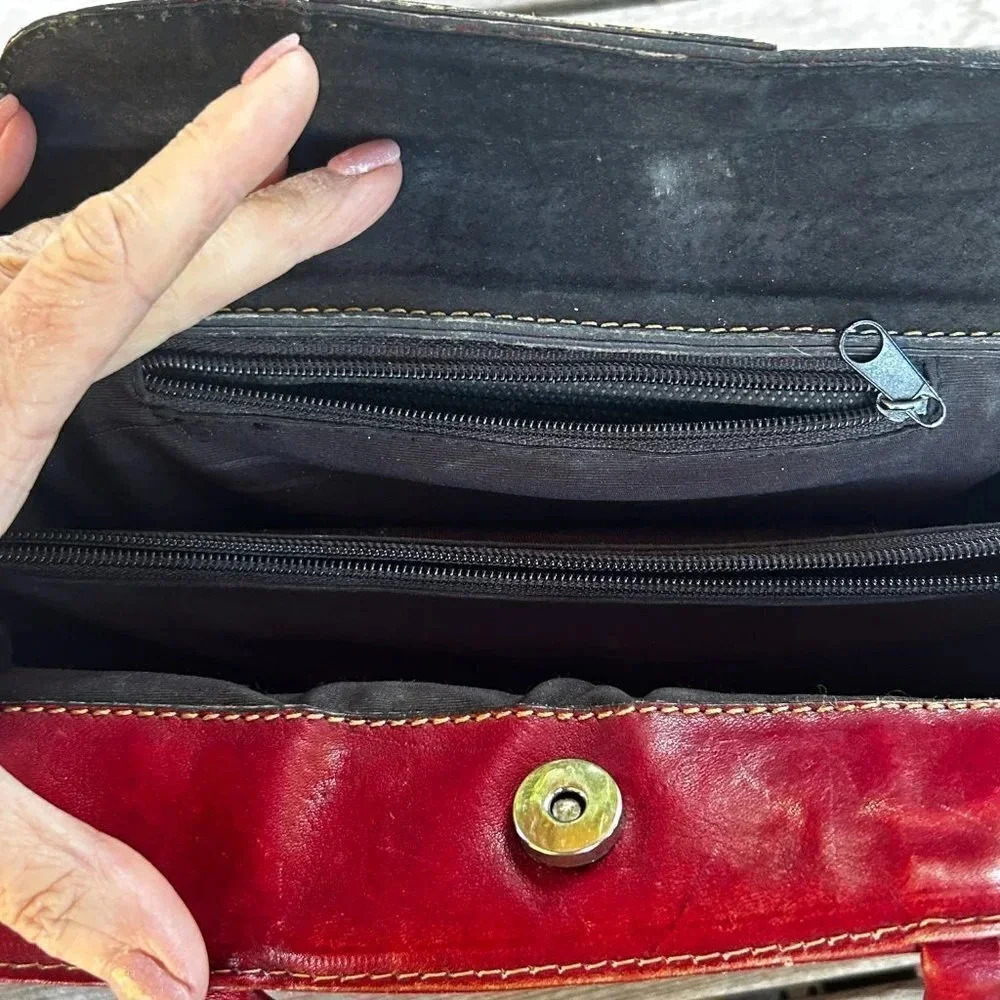 Moda D'Luciano Vintage Red Leather Handbag - Picture 6 of 10